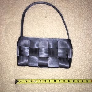 HARVEYS seat belt purse/bag